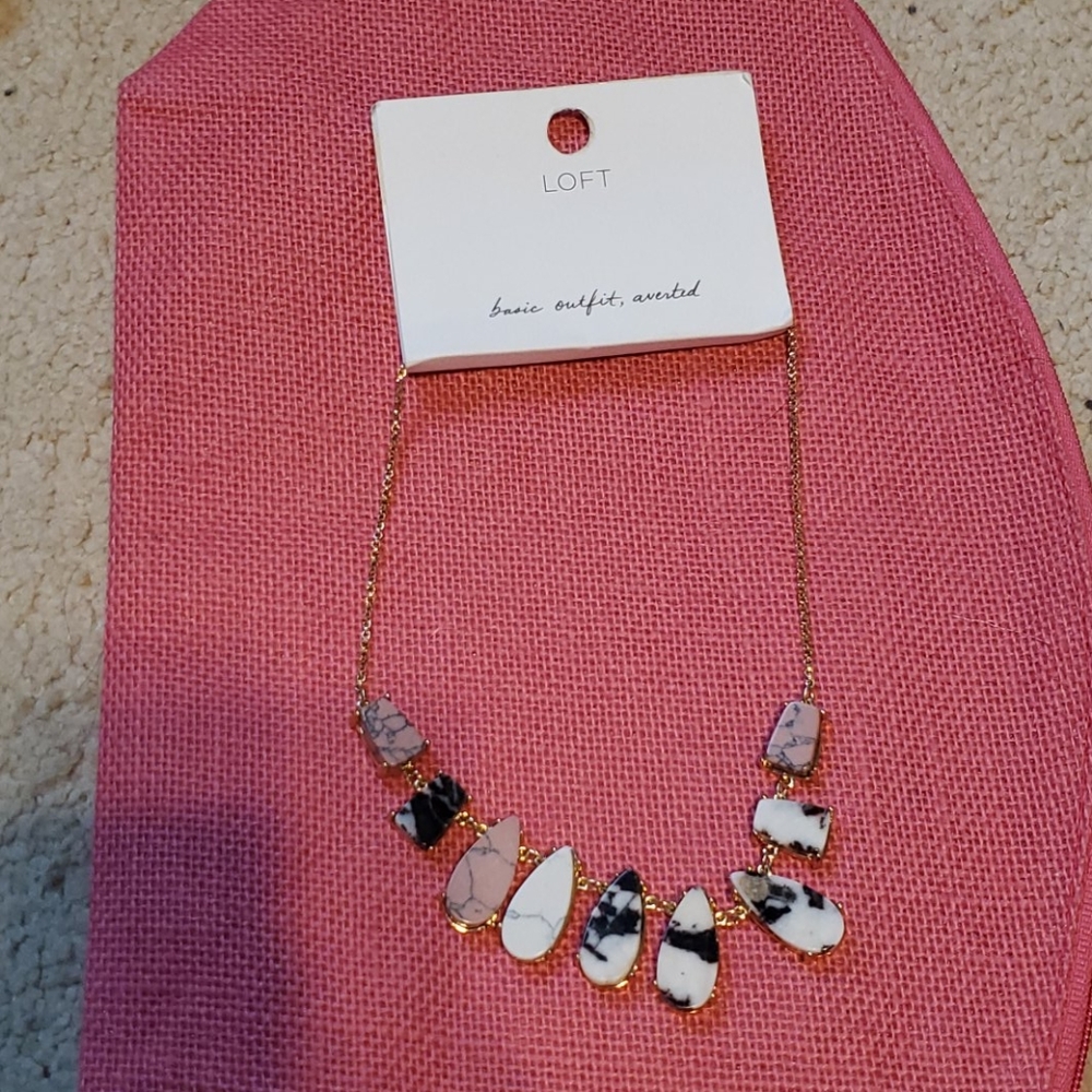 Statement Necklass